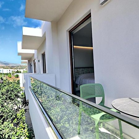 Elmaral Living Experience "Adults Only" Apartman Ajía Pelajía Kültér fotó