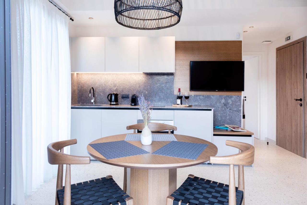 Elmaral Living Experience "Adults Only" Apartman Ajía Pelajía Kültér fotó