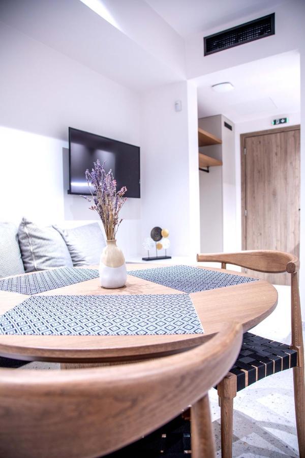 Elmaral Living Experience "Adults Only" Apartman Ajía Pelajía Kültér fotó