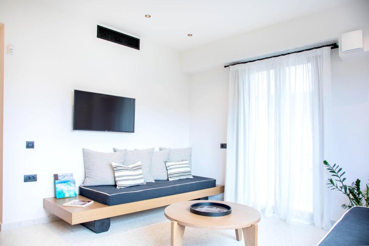 Elmaral Living Experience "Adults Only" Apartman Ajía Pelajía Kültér fotó