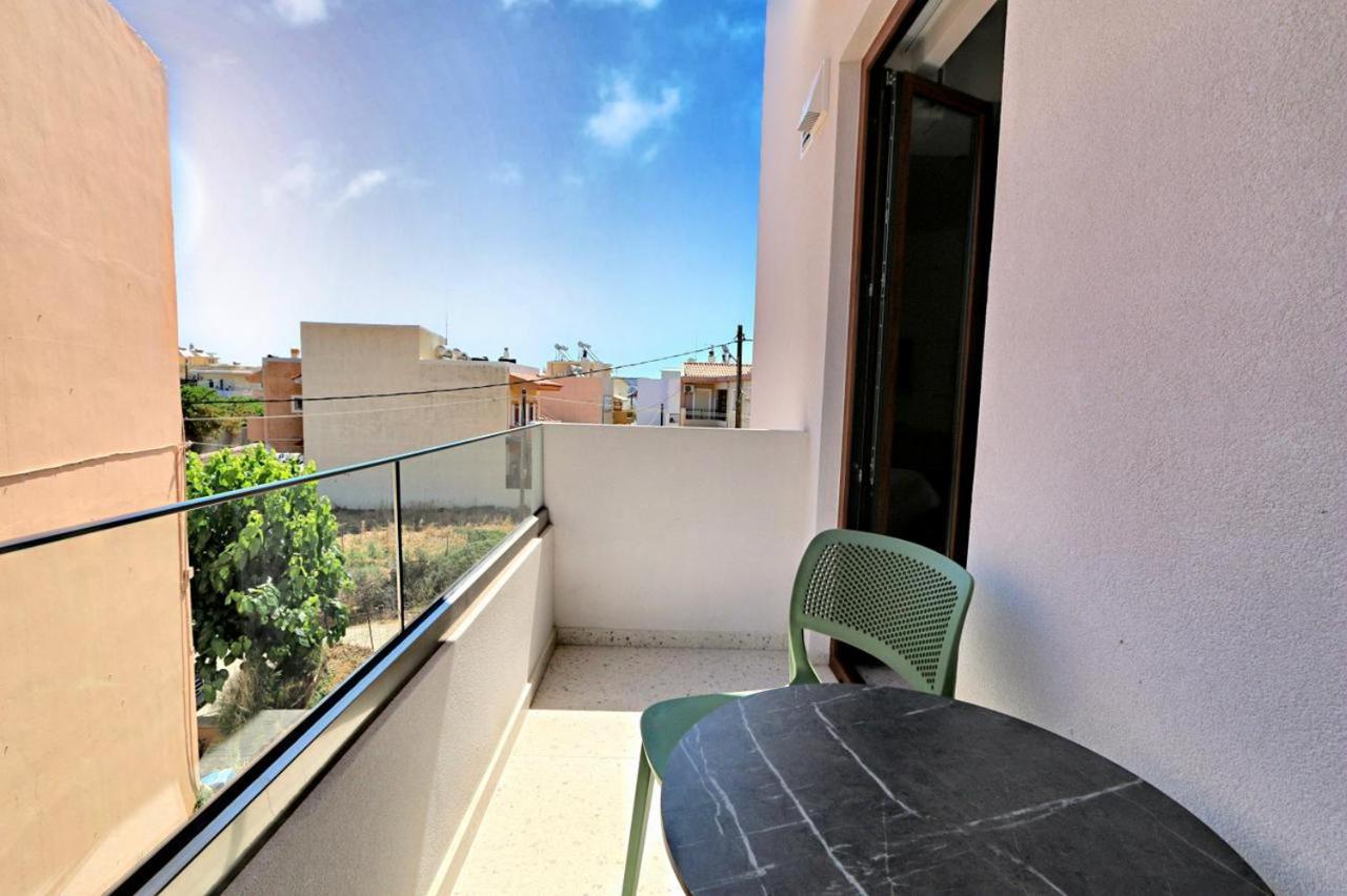Elmaral Living Experience "Adults Only" Apartman Ajía Pelajía Kültér fotó